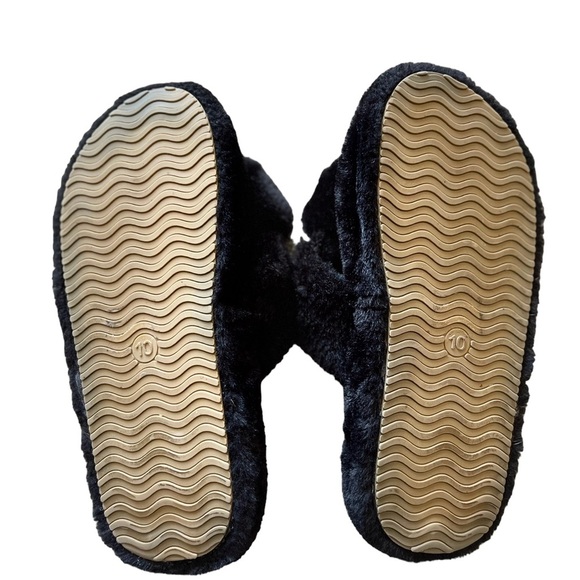 Seven7 Black crisscross slippers - Picture 3 of 3